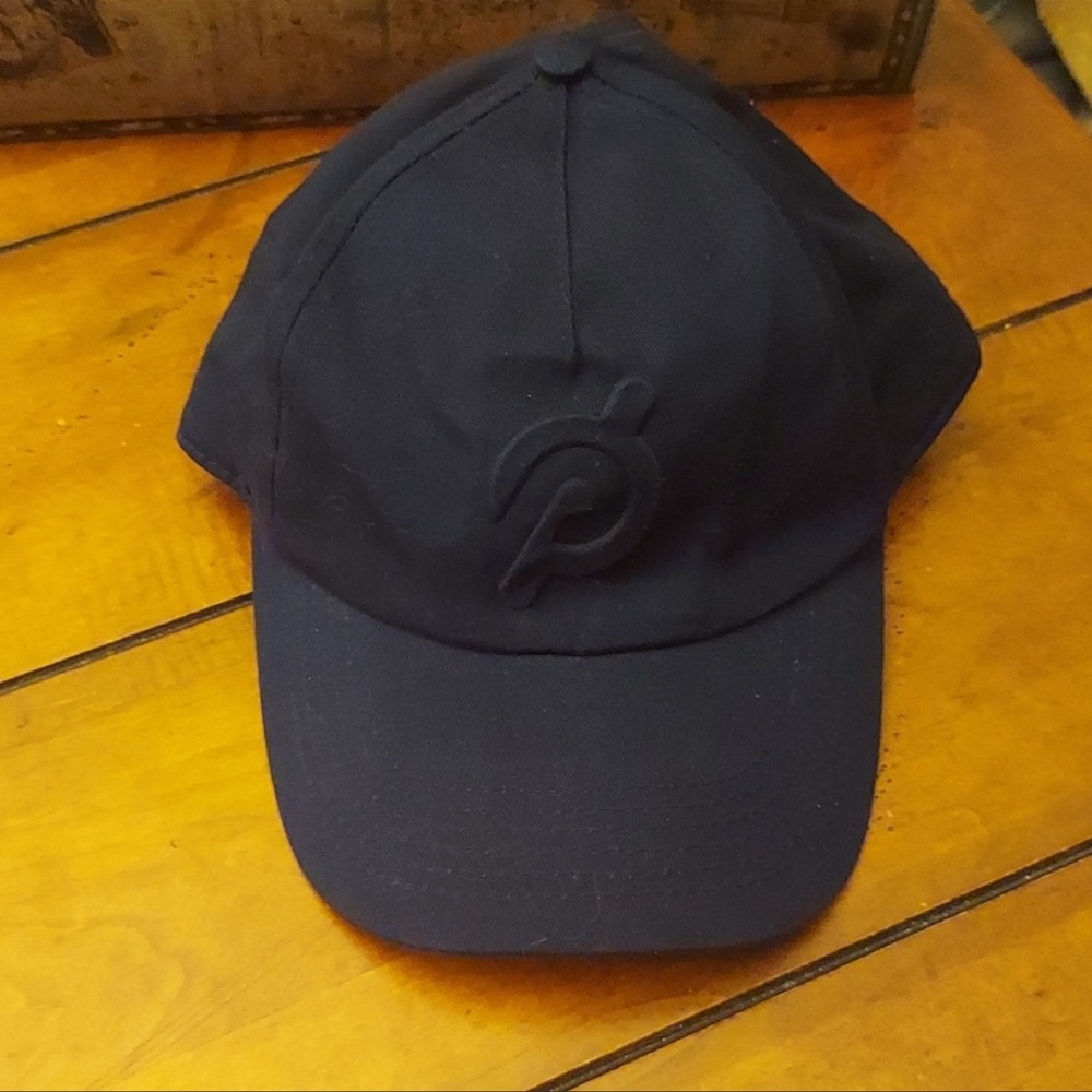 PELOTON | ADJUSTABLE STRAP | HAT